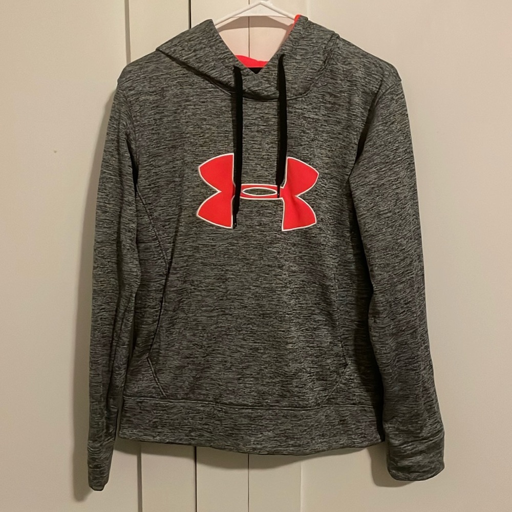 BRAND NEW Underarmour Women’s Cold Gear Sweatshirt Size M